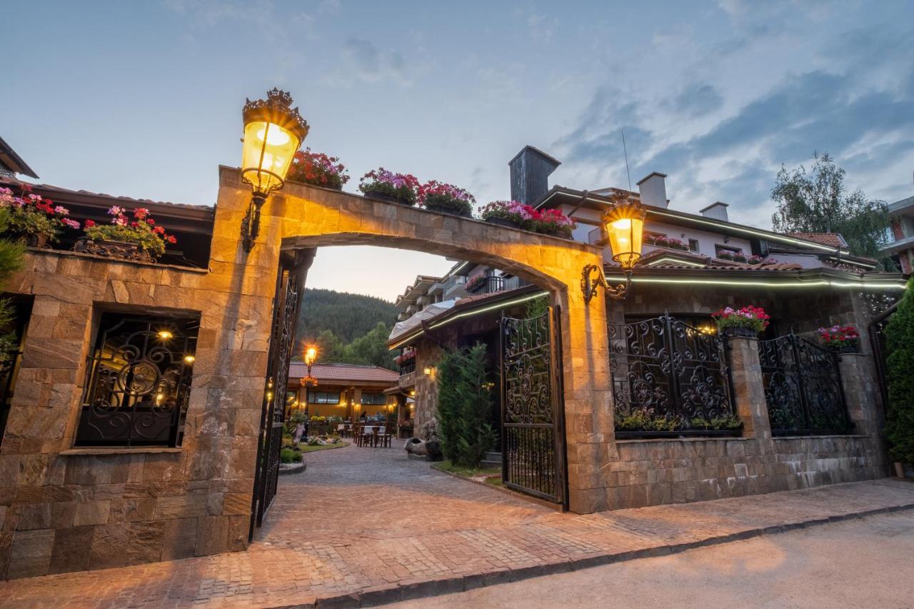 Хотел Том И Нези Класик Velingrad Luaran gambar
